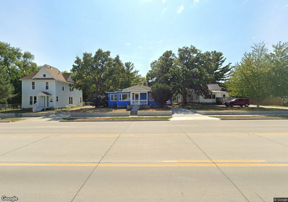 1210 W 1st St, Cedar Falls, IA 50613 - photo 1