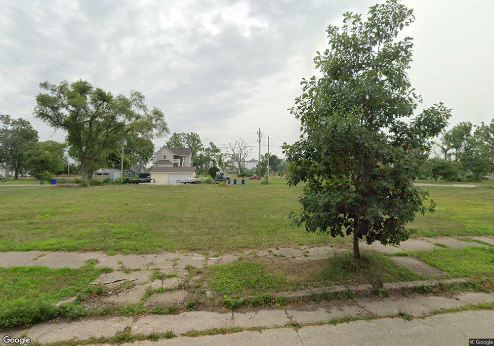 1211 6th St NW, Cedar Rapids, IA 52405 - photo 1