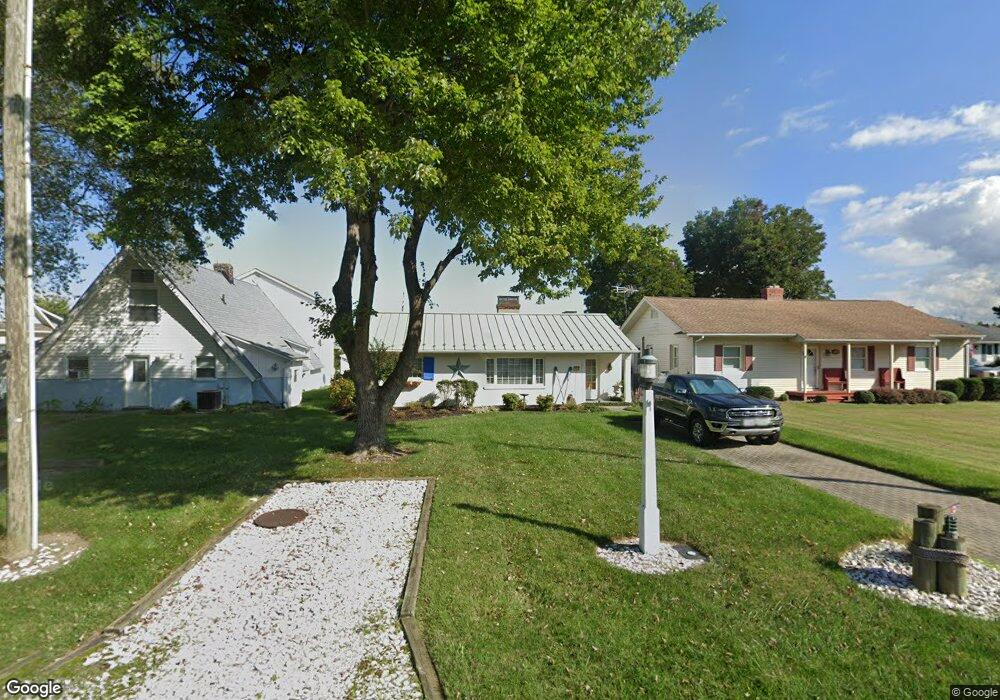 434 Shore Dr, Colonial Beach, VA 22443 - photo 1