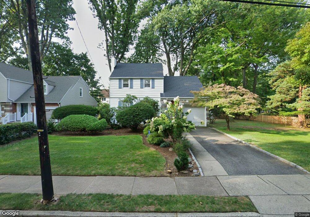 390 Briarcliff Rd, Teaneck, NJ 07666 - photo 1