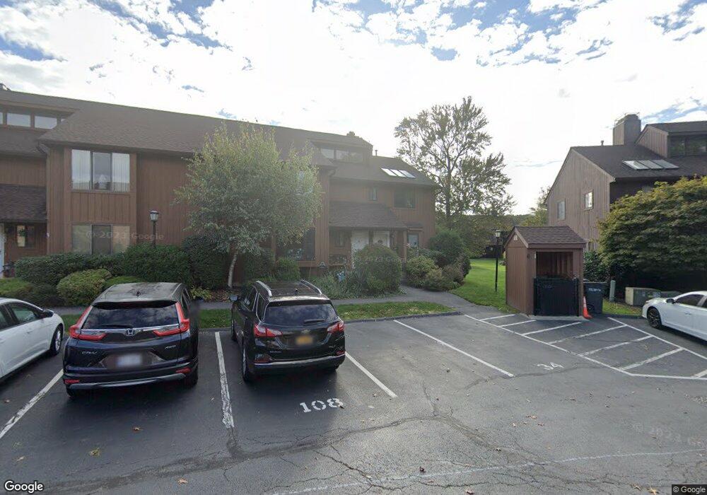 31 Old Farm Ln, Mohegan Lake, NY 10547 - photo 1