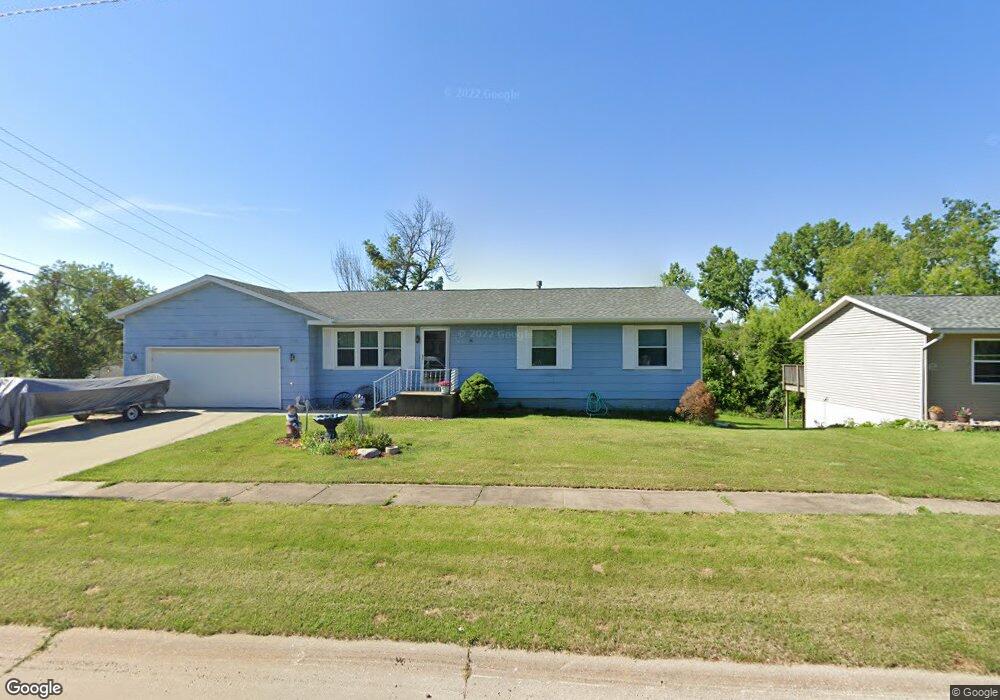 2601 Hopp Ln NW, Cedar Rapids, IA 52405 - photo 1