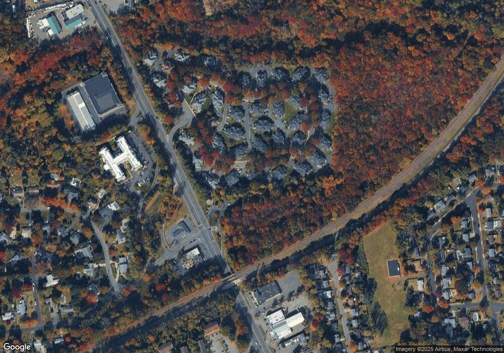 502 Buckingham Cir unit 24, Middletown, NJ 07748 - photo 1