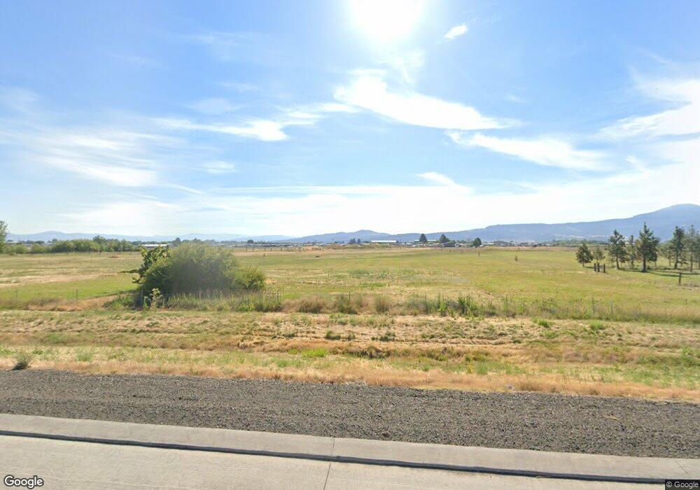 1021 Justice Rd, Central Point, OR 97502 - photo 1