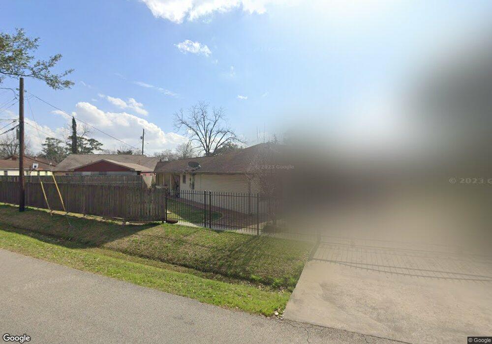 6610 Cochran St, Houston, TX 77022 - photo 1
