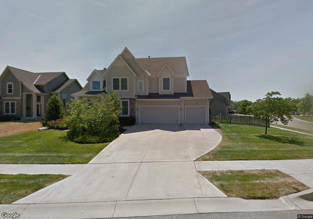 20807 W 61st St, Shawnee, KS 66218 - photo 1