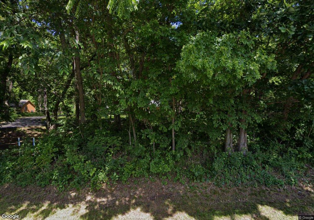 1530 NW Carlson Rd, Topeka, KS 66615 - photo 1