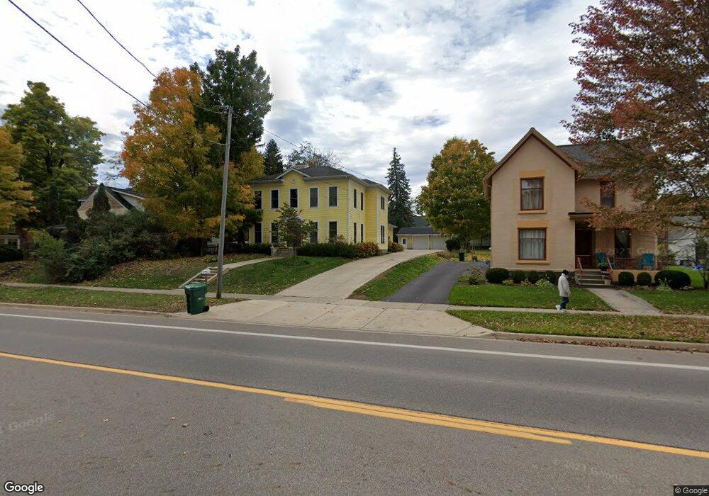 520 E Jefferson St, Grand Ledge, MI 48837 - photo 1