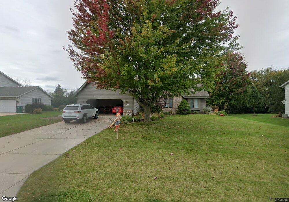 W166N10255 Calico Ln, Germantown, WI 53022 - photo 1