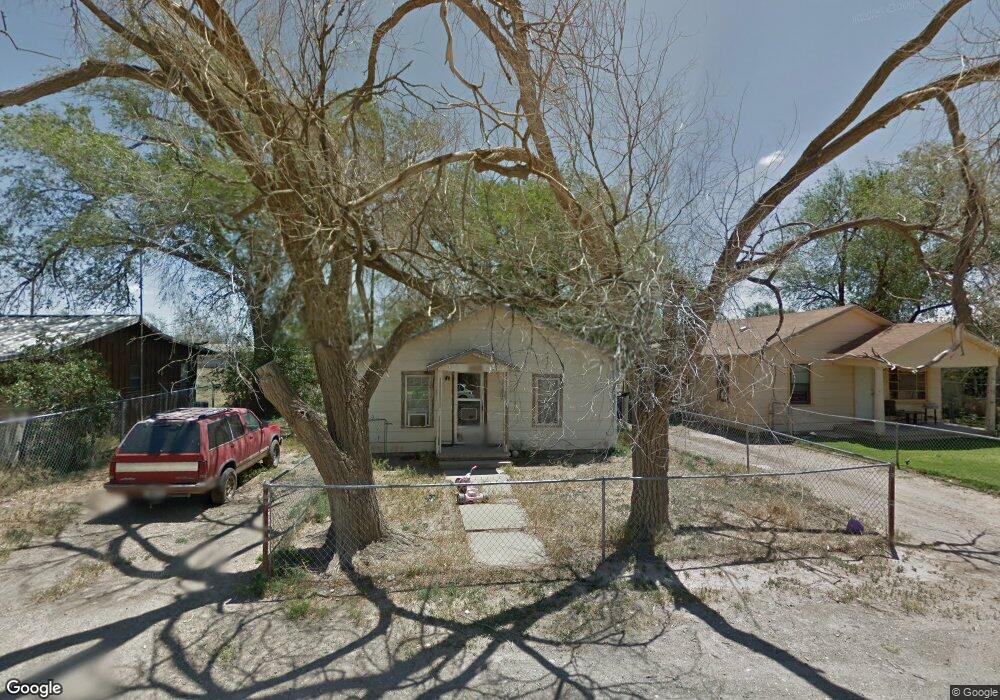 2412 Gladney St, Plainview, TX 79072 - photo 1