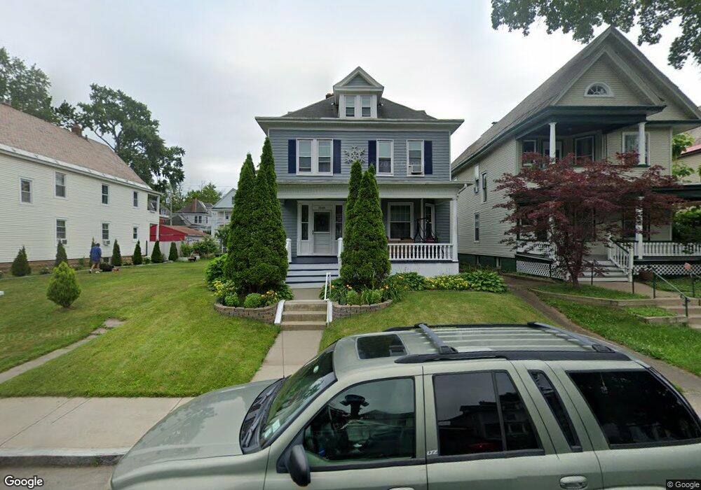 1048 Parkwood Blvd, Schenectady, NY 12308 - photo 1