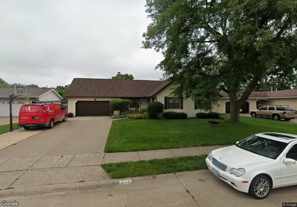 2127 W 31st St, Davenport, IA 52804 - photo 1