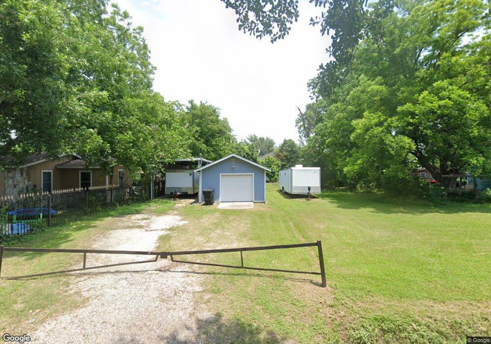 9118 Willow St, Houston, TX 77088 - photo 1