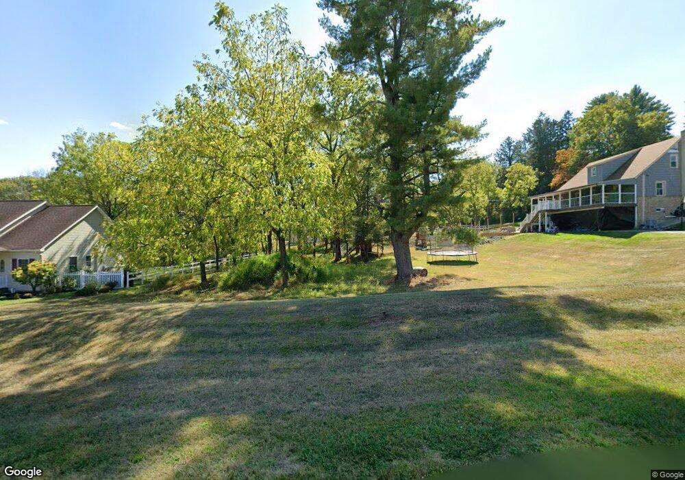 108 Michaels Run Rd, Arlington Heights, PA 18360 - photo 1