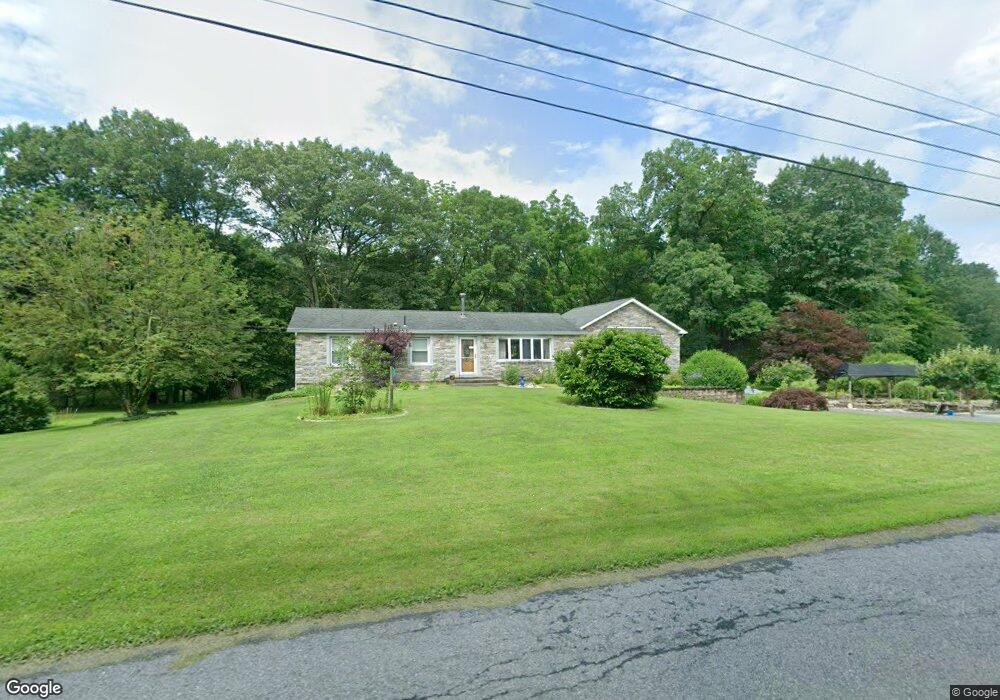 493 S Summit Rd, Bath, PA 18014 - photo 1