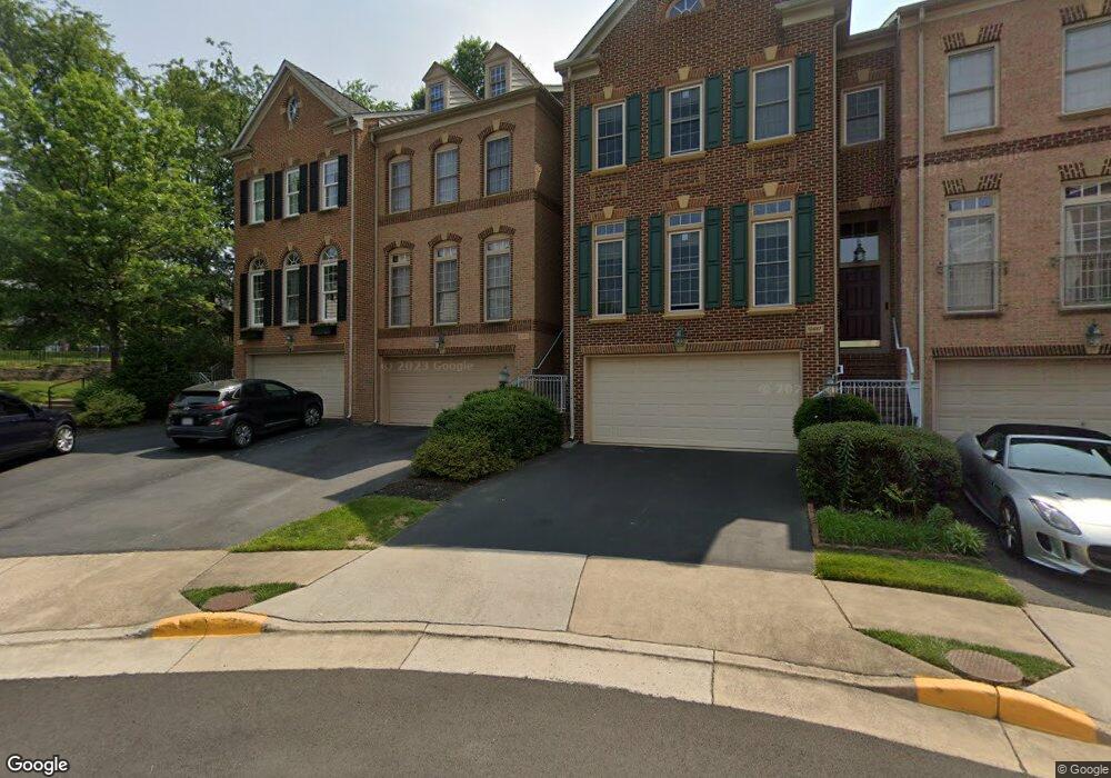 12489 Rose Path Cir, Fairfax, VA 22033 - photo 1