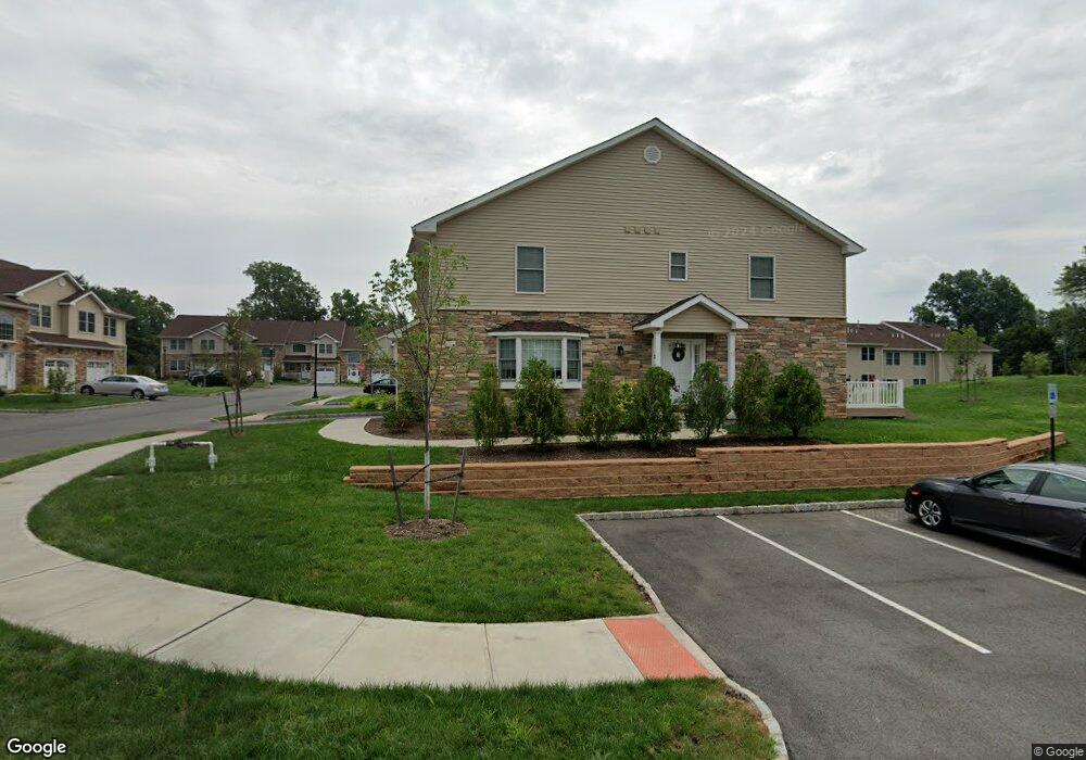 12 Harvey Ct, Clark, NJ 07066 - photo 1