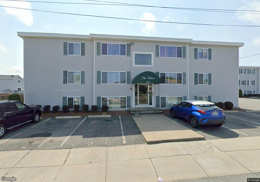 239 Glasgow St unit 9, Fall River, MA 02721 - photo 1