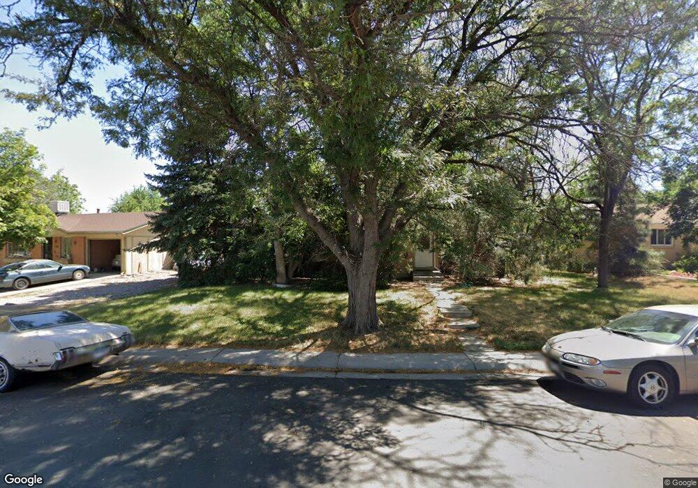 876 Iola St, Aurora, CO 80010 - photo 1