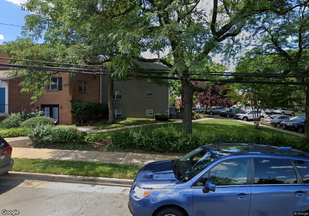 5926 Mayflower Ct, Alexandria, VA 22312 - photo 1