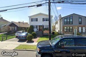 17 Dunwood Rd, Port Washington, NY 11050