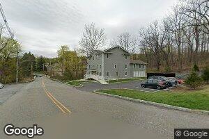 55 Gingerbread Castle Rd, Hamburg, NJ 07419