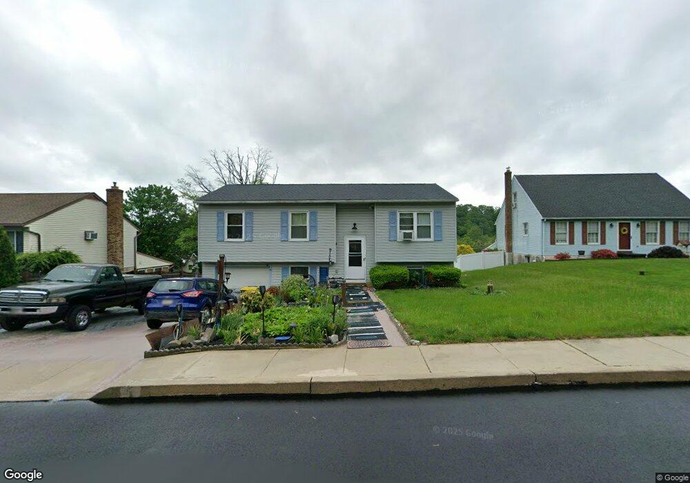 165 Mensch Dr, Bechtelsville, PA 19505 - photo 1