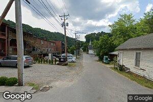 219 N River St, Bramwell, WV 24715