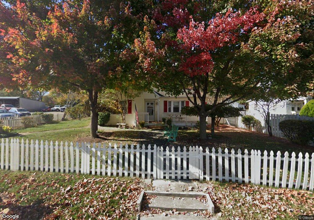 131 S 9th St, Purcellville, VA 20132 - photo 1