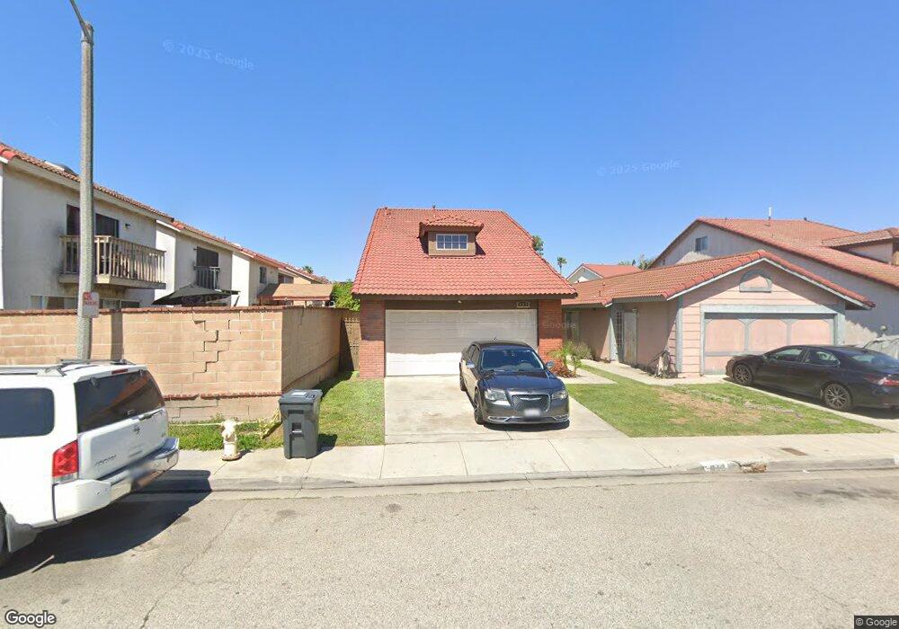 643 W Almond St, Compton, CA 90220 - photo 1