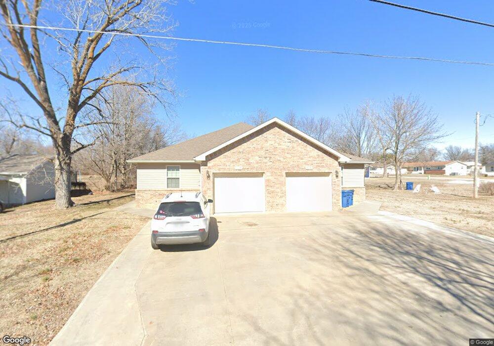 605 Cherry St, Carl Junction, MO 64834 - photo 1
