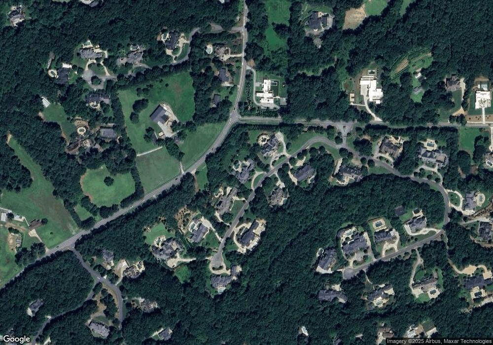 4010 Heatherwood Way, Roswell, GA 30075 - photo 1