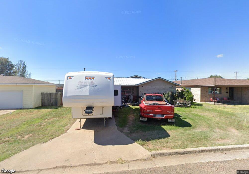 515 Cedar Ave, Dumas, TX 79029 - photo 1