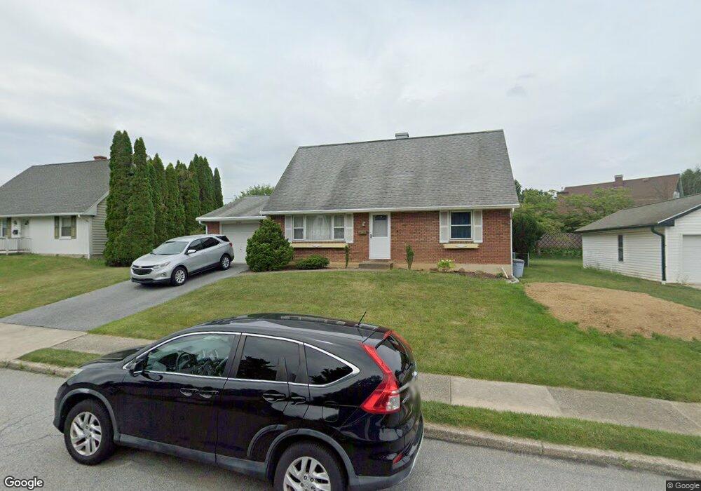 3006 Birch St S, Whitehall, PA 18052 - photo 1