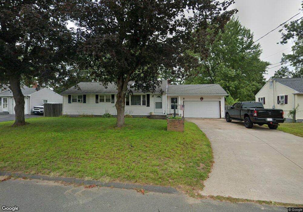 7 Dune Rd, Enfield, CT 06082 - photo 1