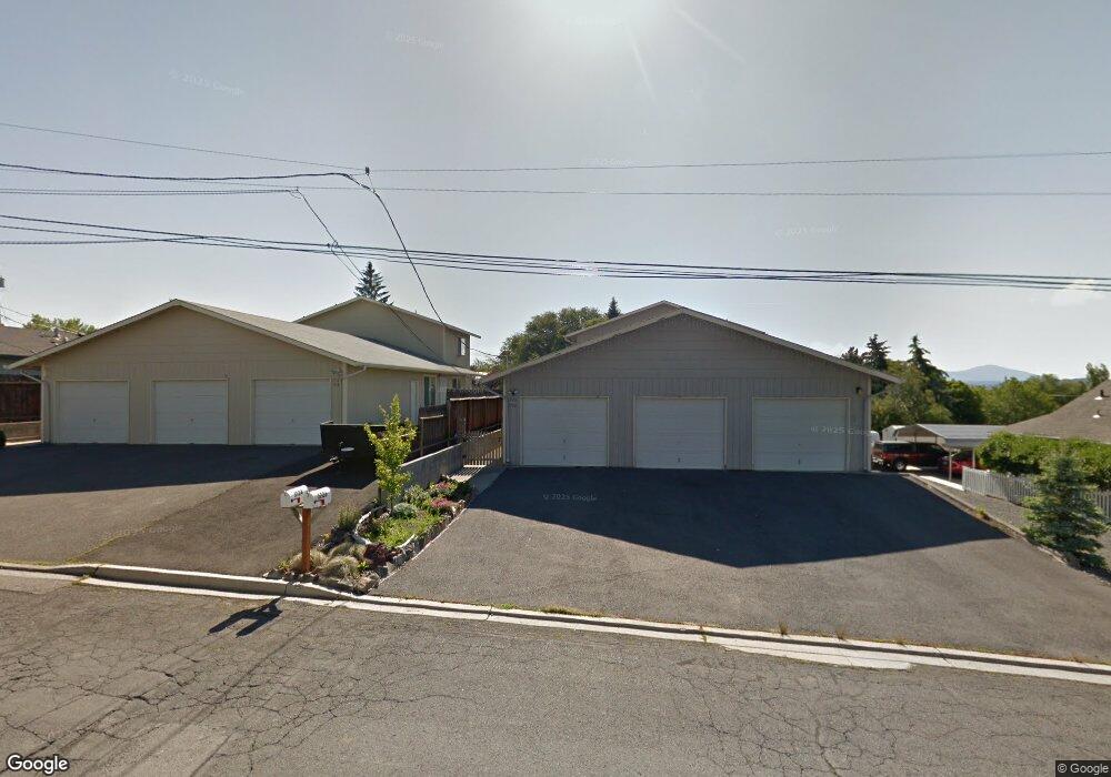 1724 Lakeview Ave, Klamath Falls, OR 97601 - photo 1