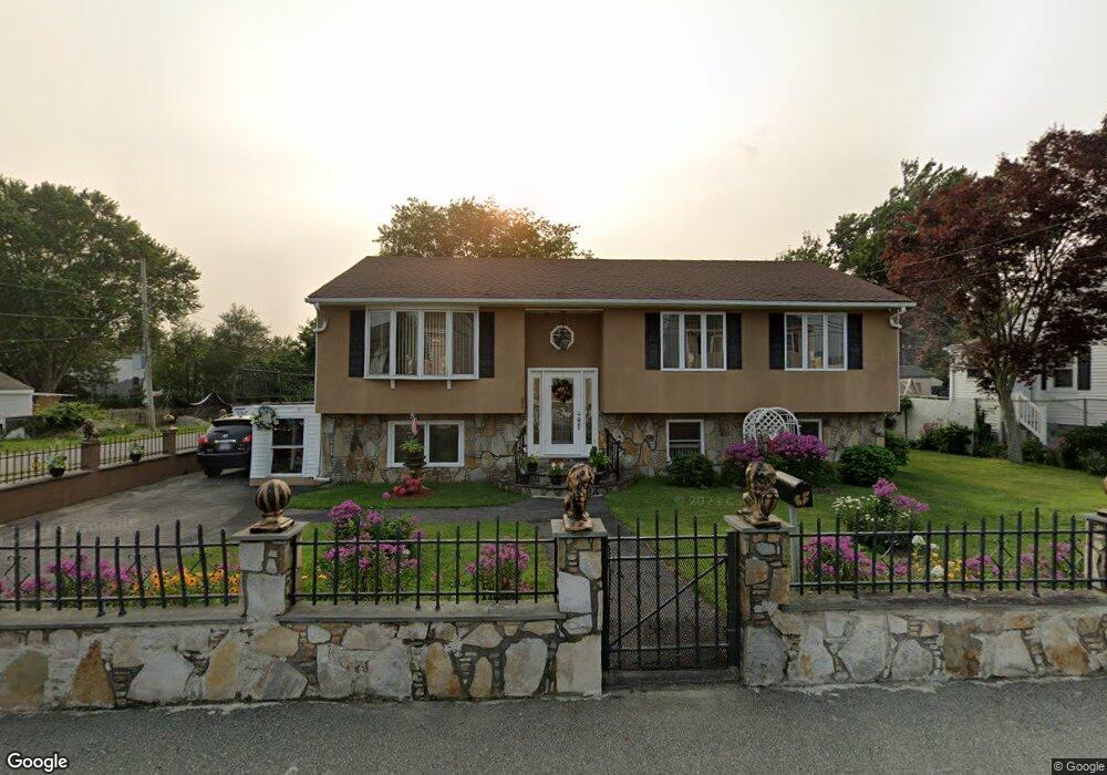 683 Laurel St, Fall River, MA 02721 - photo 1