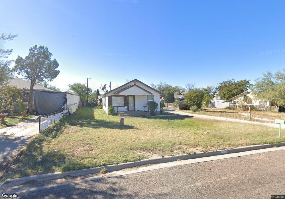 1304 Nolan St, Big Spring, TX 79720 - photo 1