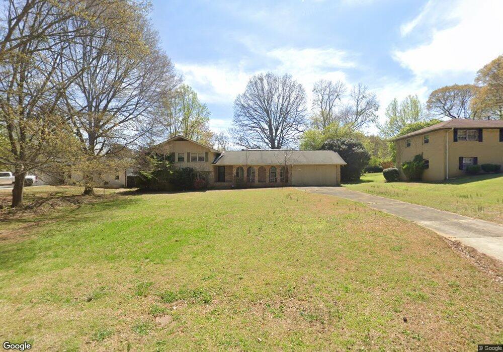 8711 Twin Oaks Dr, Jonesboro, GA 30236 - photo 1