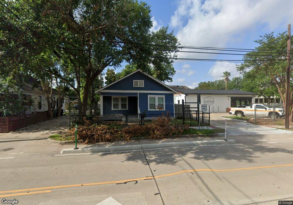 512 E 11th St, Houston, TX 77008 - photo 1