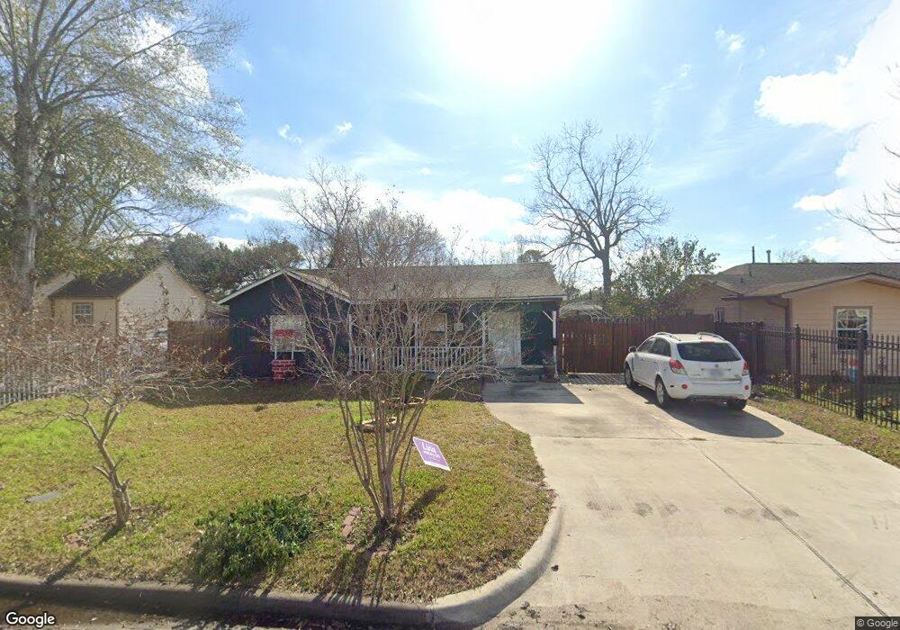7012 Gammage St, Houston, TX 77087 - photo 1