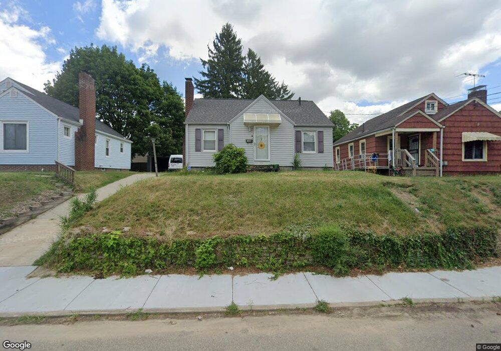 1336 Spring Ave NE, Canton, OH 44714 - photo 1