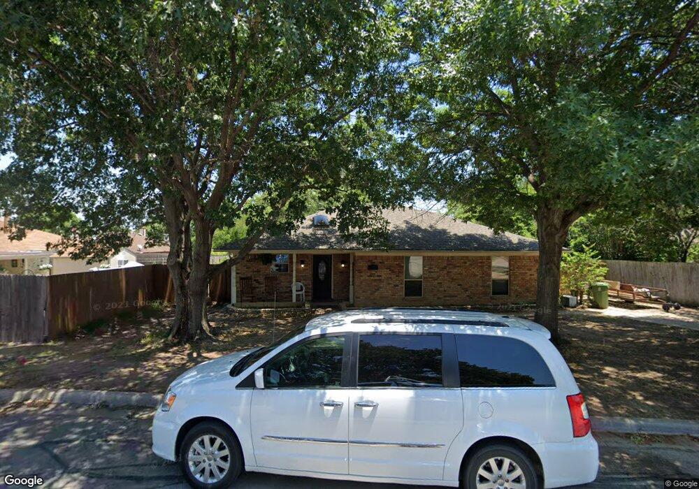 1004 Warwick St, Bedford, TX 76022 - photo 1