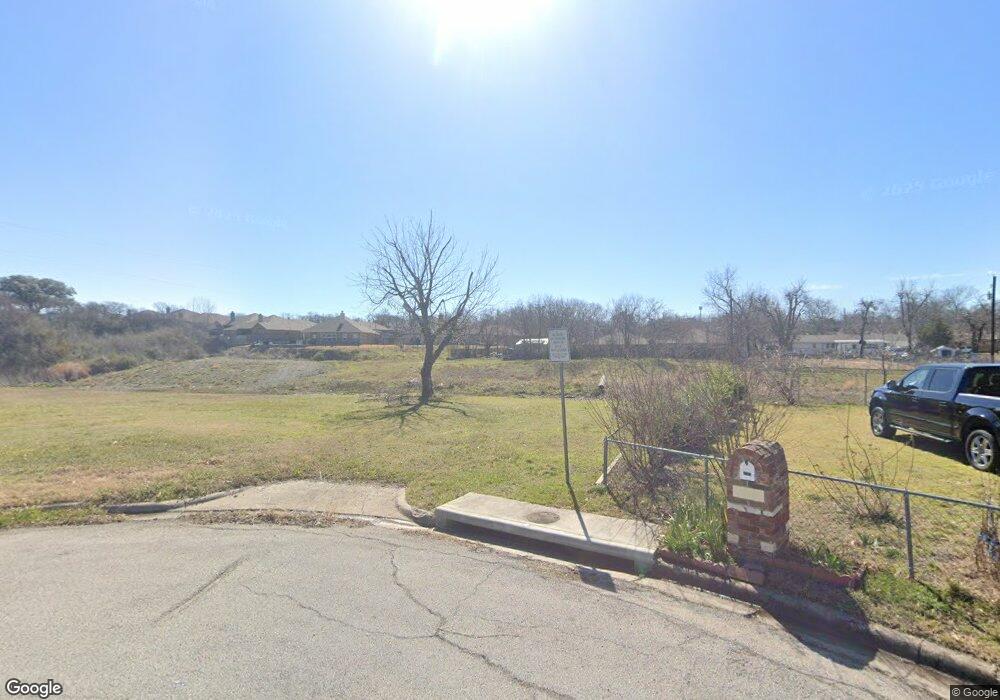 207 S Roe St, White Settlement, TX 76108 - photo 1