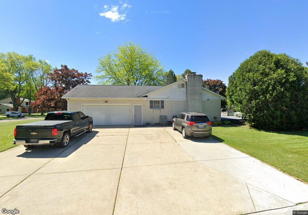 1323 Springborrow Dr, Flint, MI 48532 - photo 1