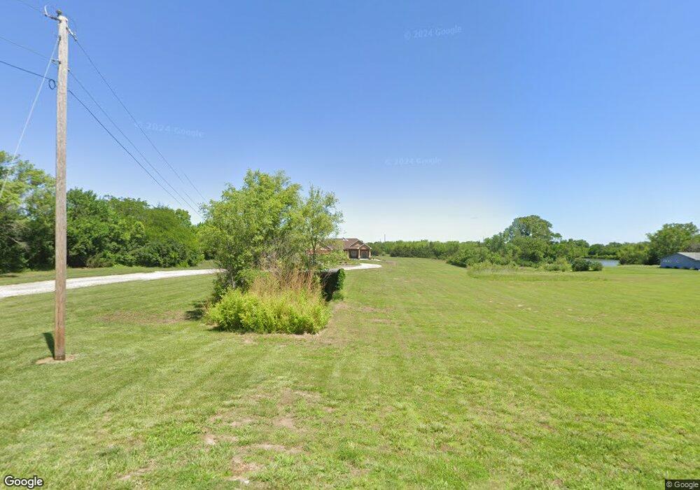 8534 SW 45th St, Topeka, KS 66610 - photo 1