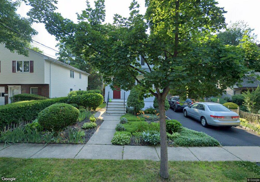 929 Willow Ave, River Edge, NJ 07661 - photo 1