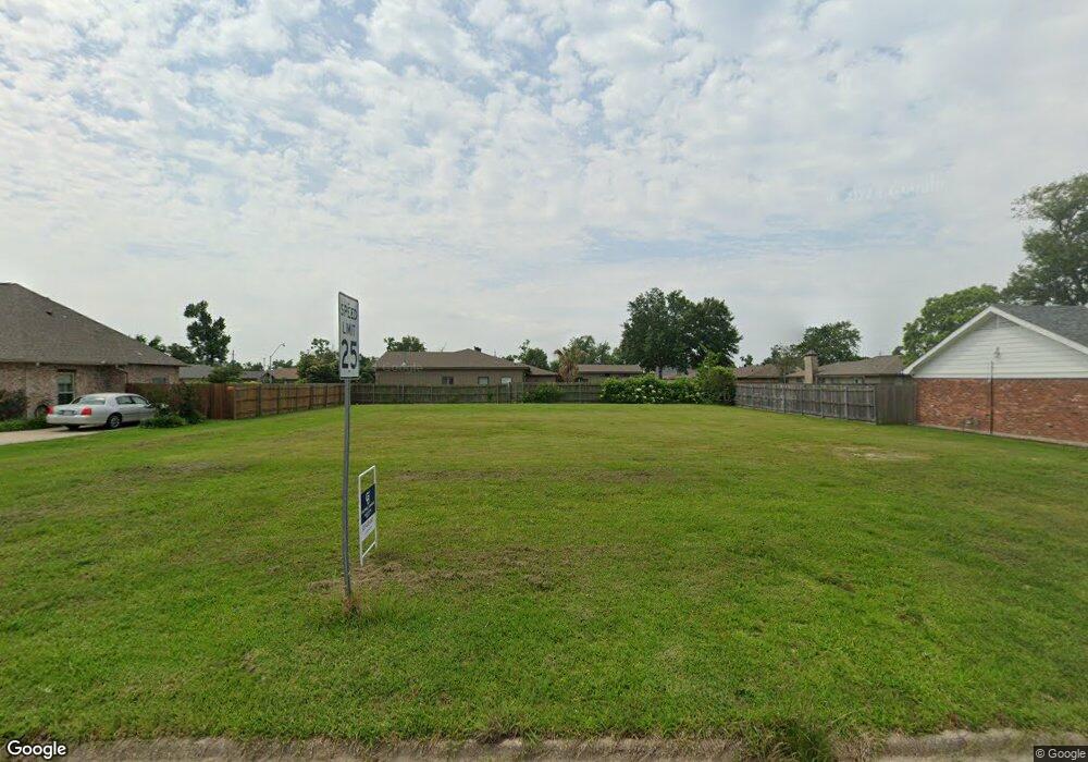 907 W Lagrange St, Lake Charles, LA 70605 - photo 1