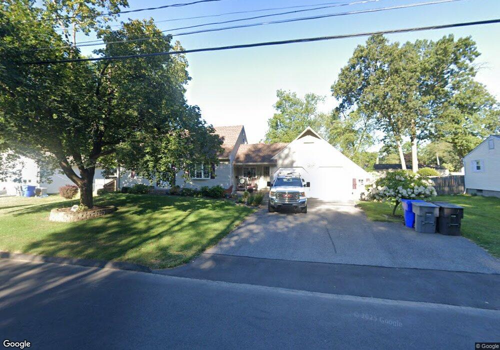 46 Quaker Ln, Enfield, CT 06082 - photo 1