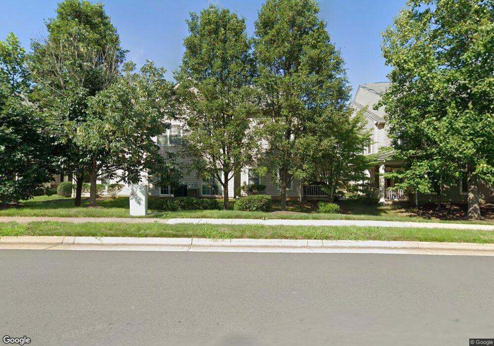 11267 Wortham Crest Cir, Manassas, VA 20109 - photo 1